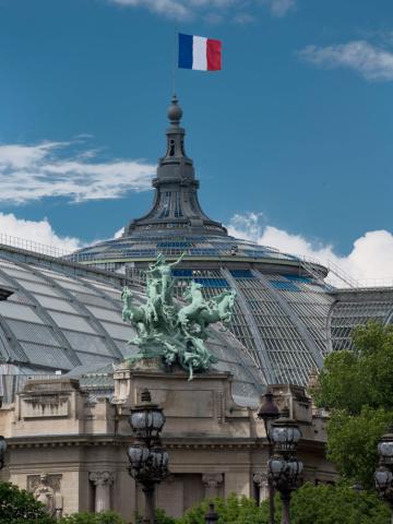 Vue Apollon devant la verrière